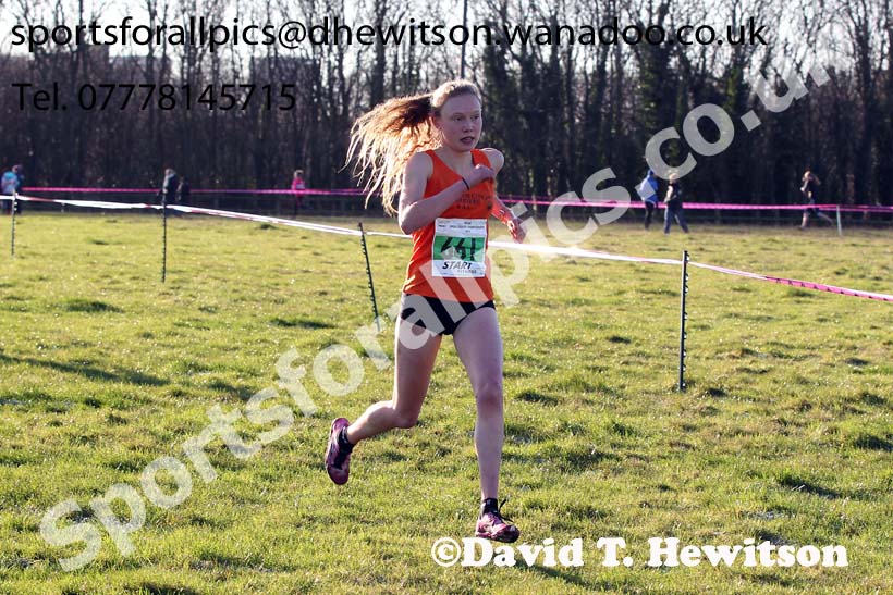 Womens under-17s and 20s North Eastern Cross Country Chanpionships. Photo: David T. Hewitson/Sports for All Pics